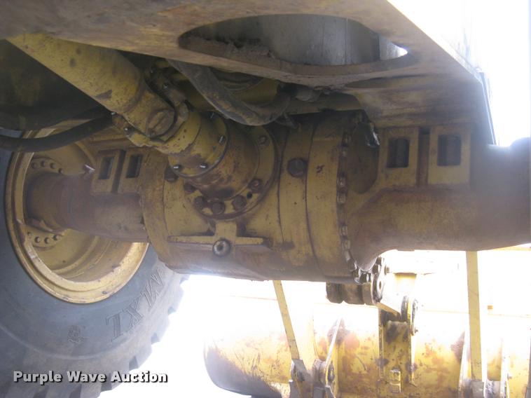 image for item L3927 1992 Caterpillar 950F wheel loader