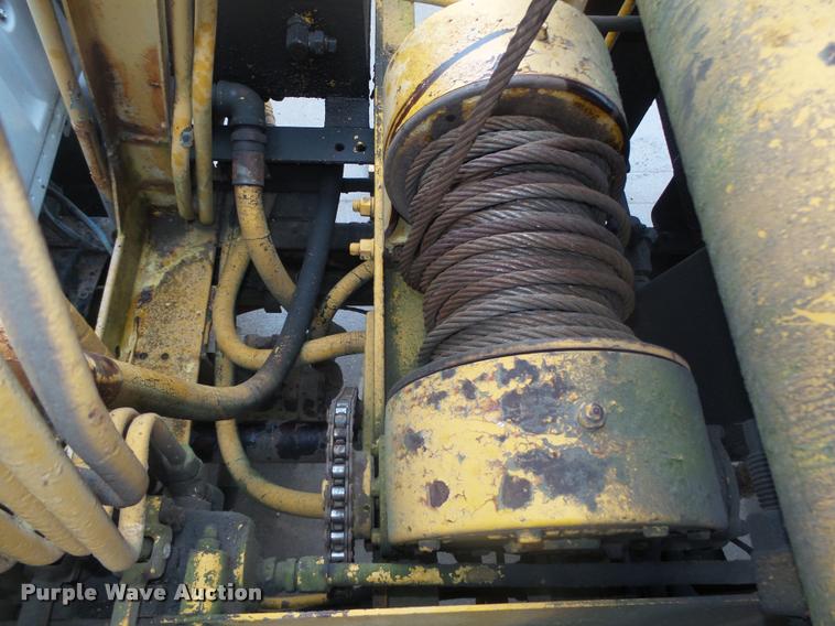 image for item L4183 1972 Ford digger derrick truck