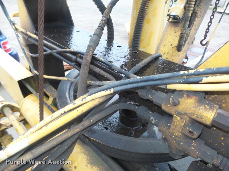 image for item L4183 1972 Ford digger derrick truck