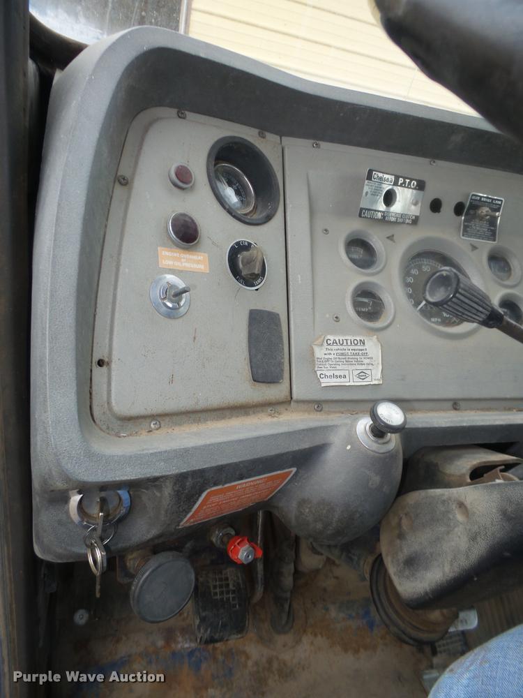 image for item L4183 1972 Ford digger derrick truck