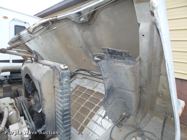 image for item L4183 1972 Ford digger derrick truck