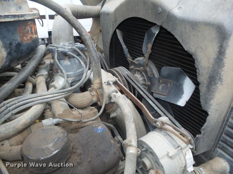 image for item L4183 1972 Ford digger derrick truck