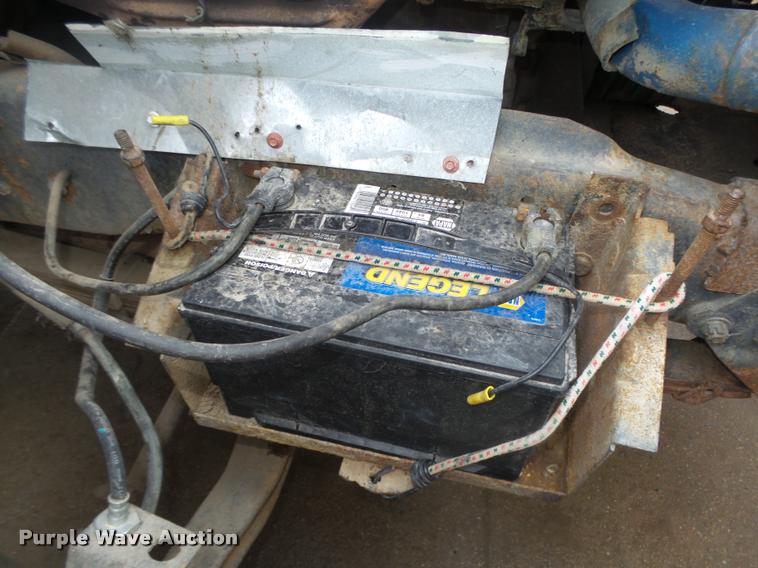 image for item L4183 1972 Ford digger derrick truck