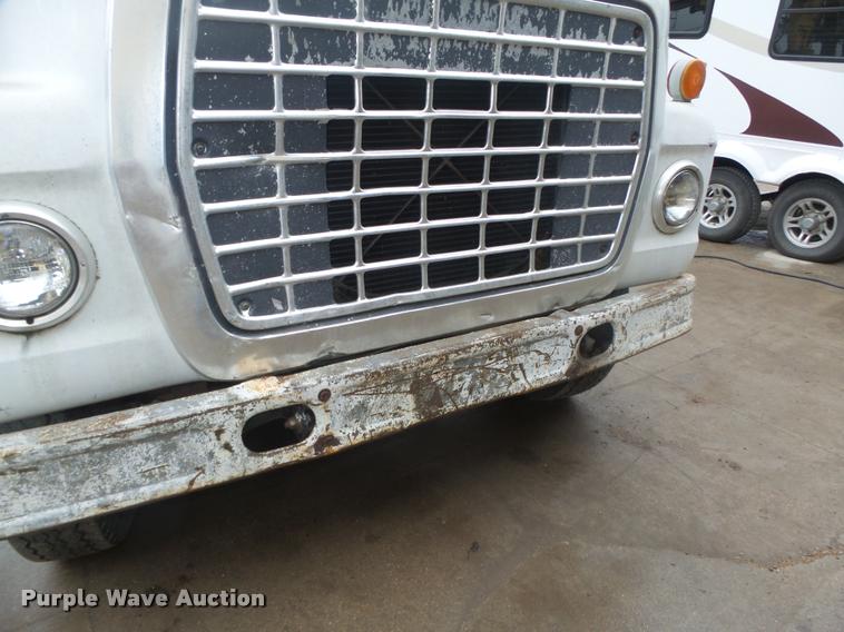 image for item L4183 1972 Ford digger derrick truck