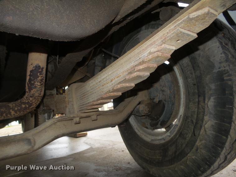 image for item L4183 1972 Ford digger derrick truck