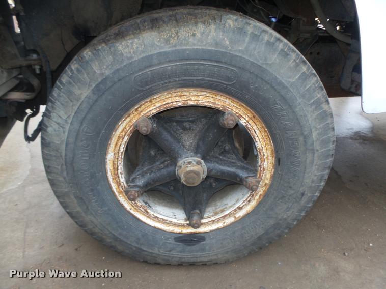 image for item L4183 1972 Ford digger derrick truck