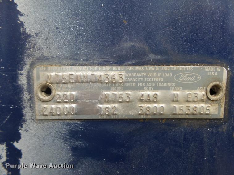 image for item L4183 1972 Ford digger derrick truck