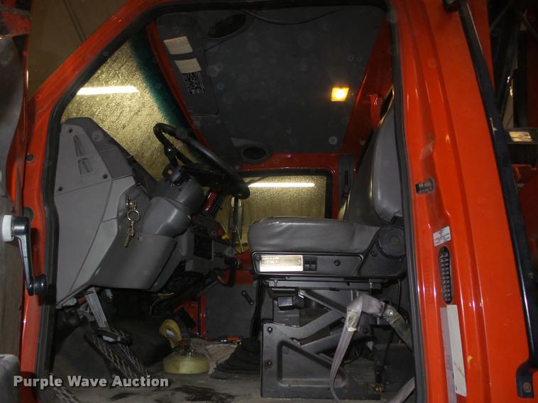 image for item L4184 1999 Sterling L8513 flatbed truck with crane