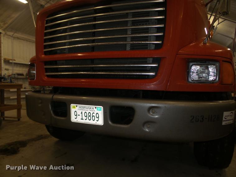 image for item L4184 1999 Sterling L8513 flatbed truck with crane