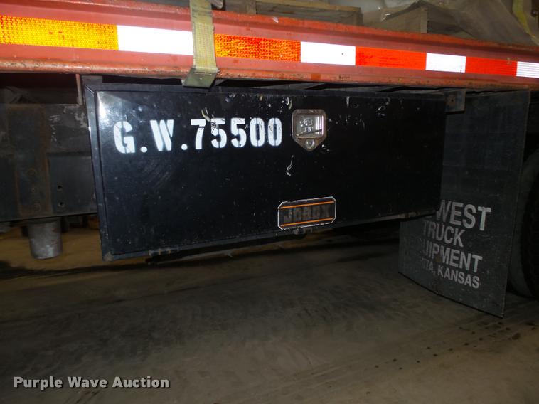 image for item L4184 1999 Sterling L8513 flatbed truck with crane