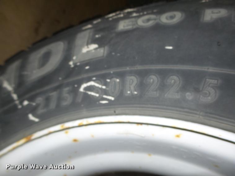 image for item L4184 1999 Sterling L8513 flatbed truck with crane