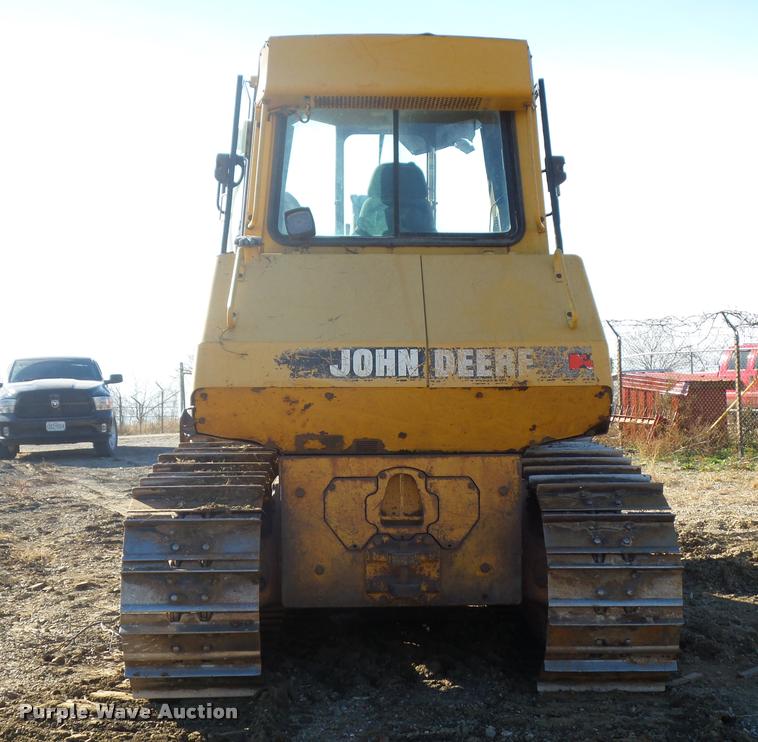 image for item L4463 1998 John Deere 850C dozer