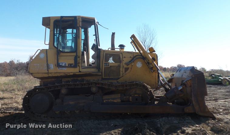 image for item L4463 1998 John Deere 850C dozer