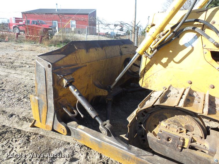 image for item L4463 1998 John Deere 850C dozer