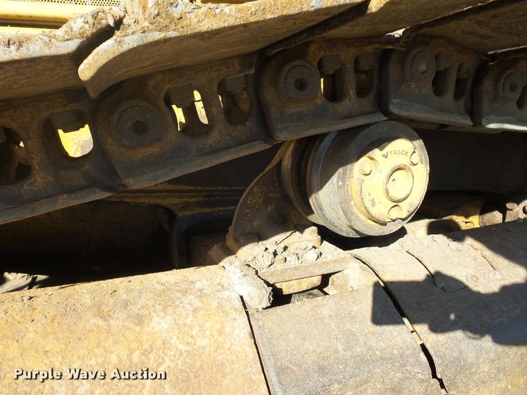 image for item L4463 1998 John Deere 850C dozer