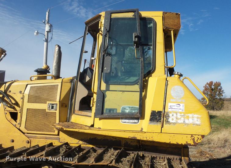 image for item L4463 1998 John Deere 850C dozer