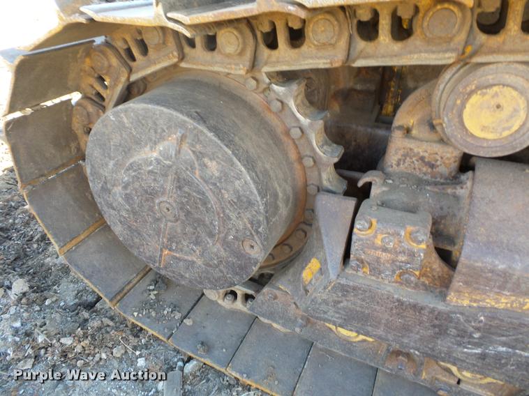 image for item L4463 1998 John Deere 850C dozer