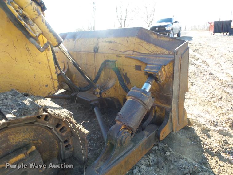 image for item L4463 1998 John Deere 850C dozer