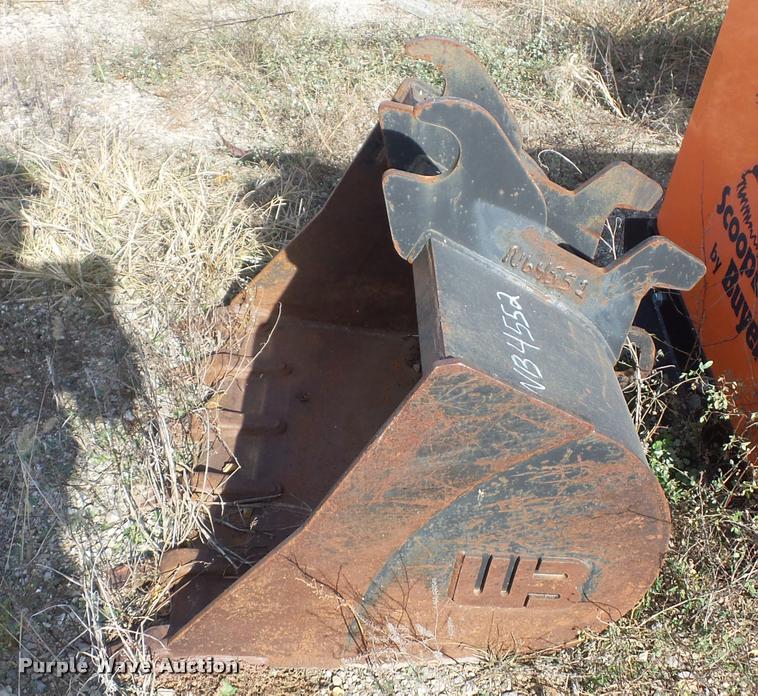 image for item L4465 WB excavator bucket