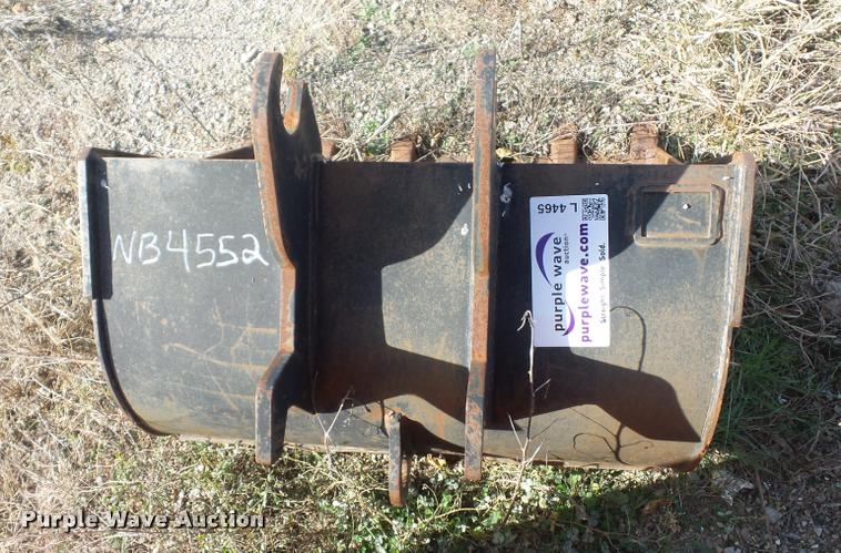 image for item L4465 WB excavator bucket