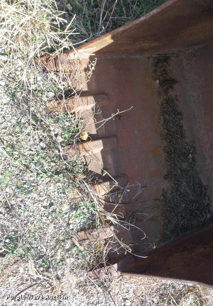 image for item L4465 WB excavator bucket