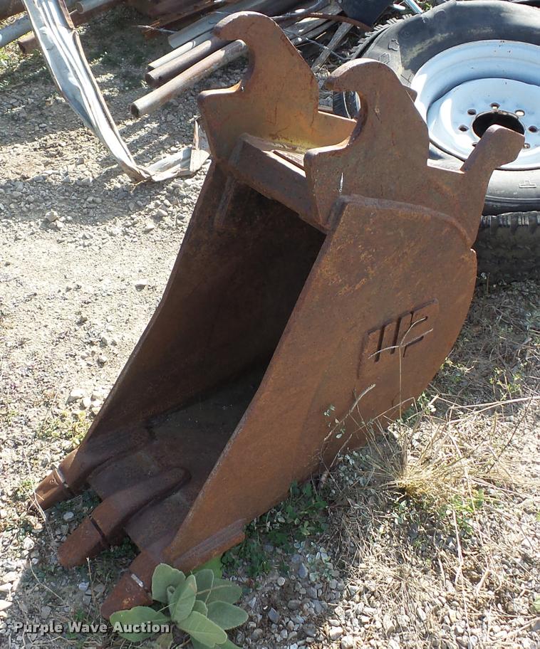 image for item L4466 WB excavator bucket