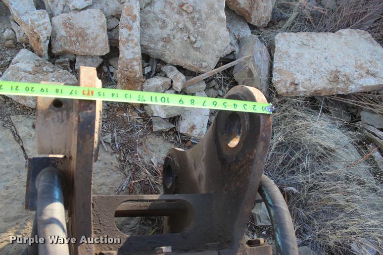 image for item L4924 2011 Allied 140B hydraulic hammer