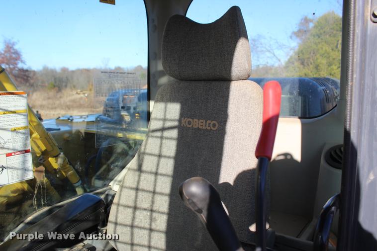 image for item L4925 2011 Kobelco SK260-9 excavator