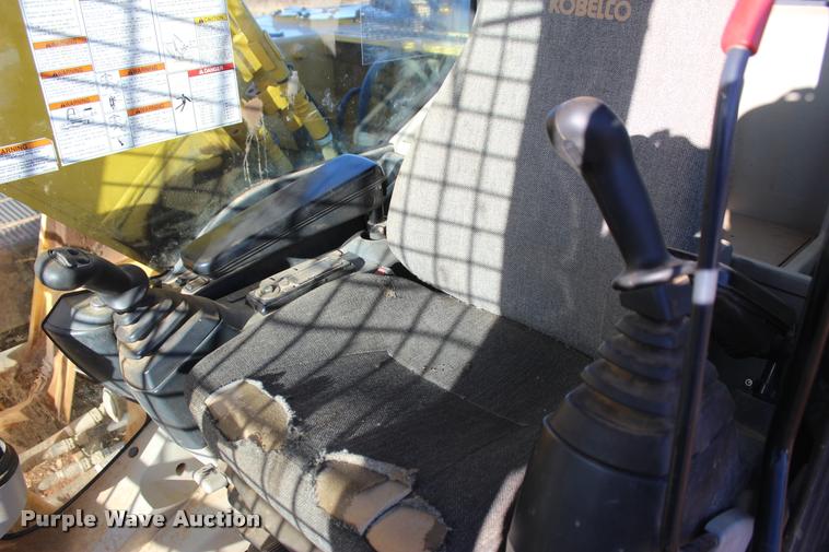 image for item L4925 2011 Kobelco SK260-9 excavator