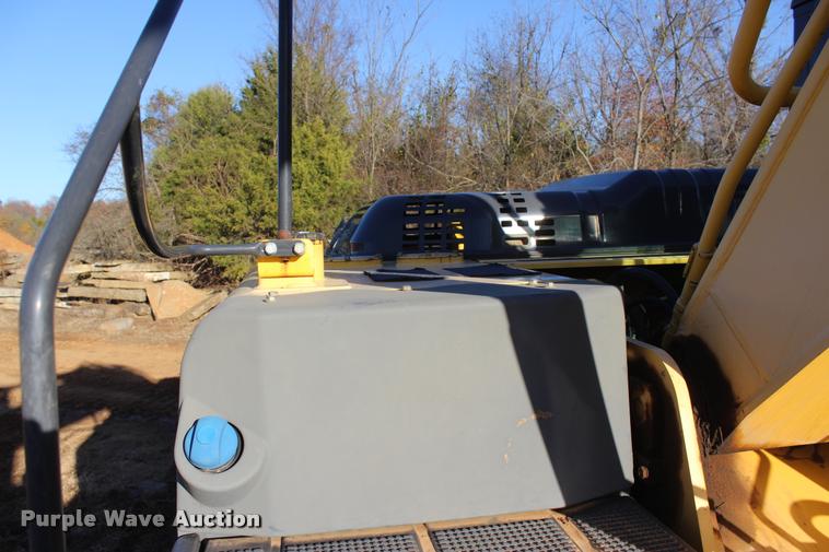 image for item L4925 2011 Kobelco SK260-9 excavator