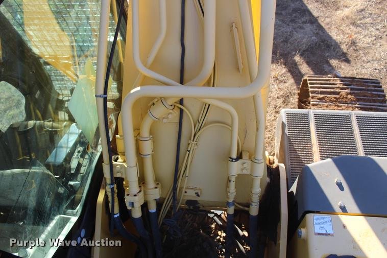 image for item L4925 2011 Kobelco SK260-9 excavator