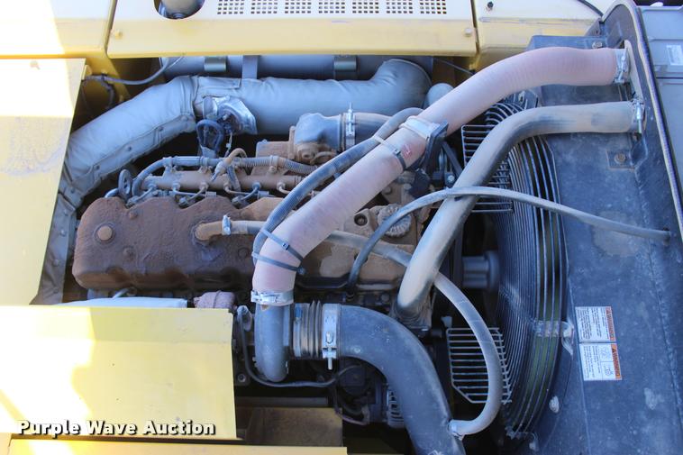 image for item L4925 2011 Kobelco SK260-9 excavator