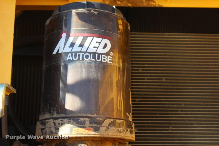 image for item L4925 2011 Kobelco SK260-9 excavator