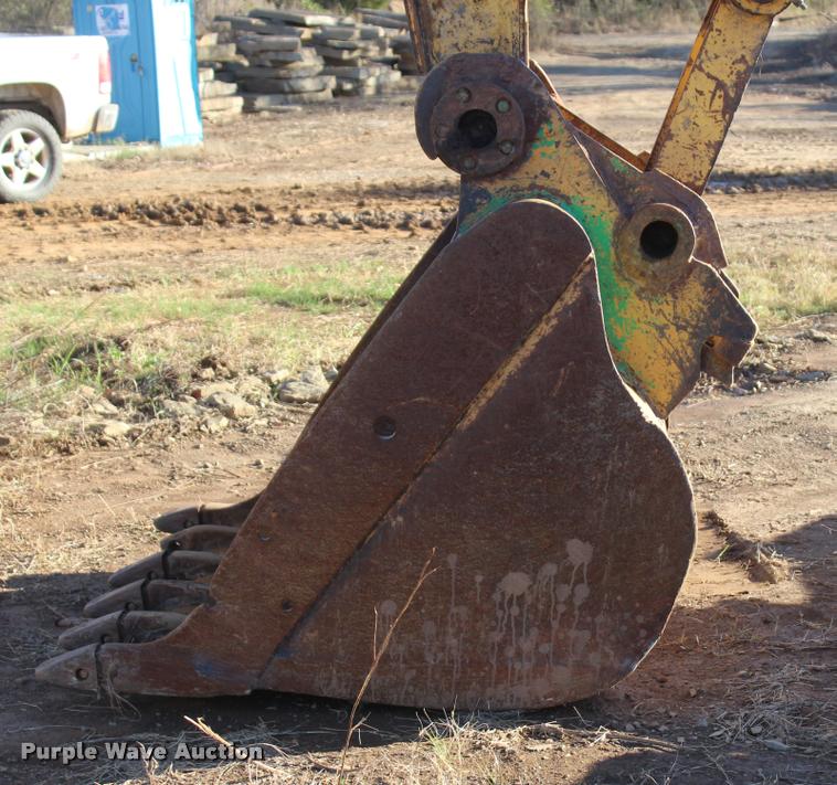 image for item L4925 2011 Kobelco SK260-9 excavator