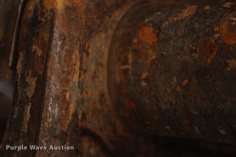 image for item L4925 2011 Kobelco SK260-9 excavator