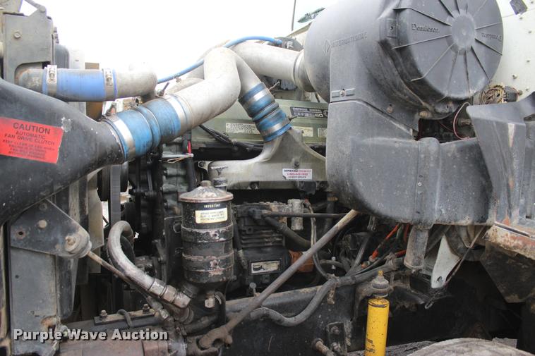 image for item L4934 1995 International 9200 dump truck