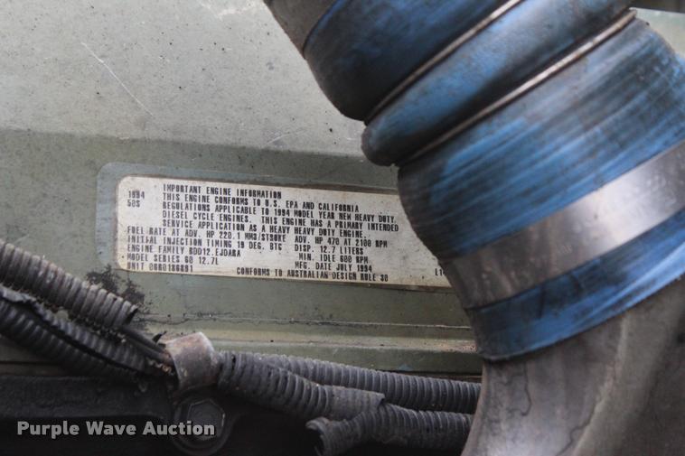 image for item L4934 1995 International 9200 dump truck