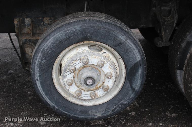 image for item L4934 1995 International 9200 dump truck