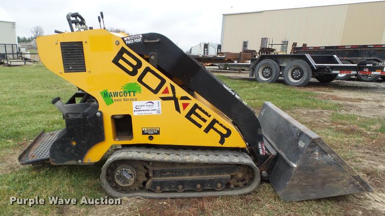 image for item L5528 2006 Boxer TL427 compact utility loader