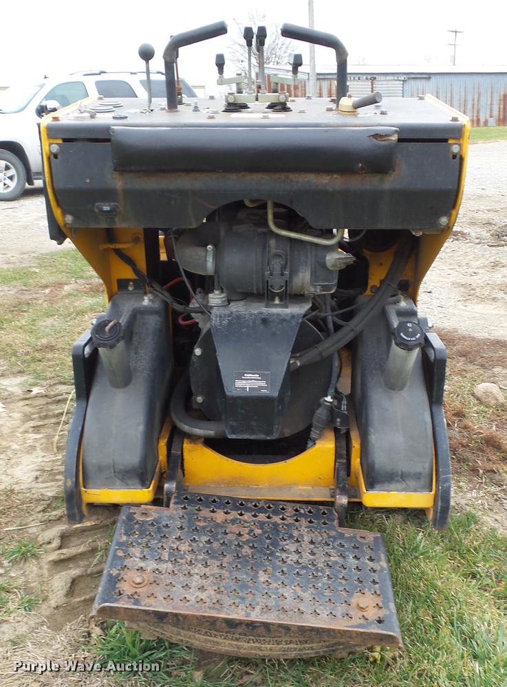 image for item L5528 2006 Boxer TL427 compact utility loader