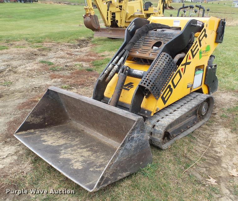 image for item L5528 2006 Boxer TL427 compact utility loader