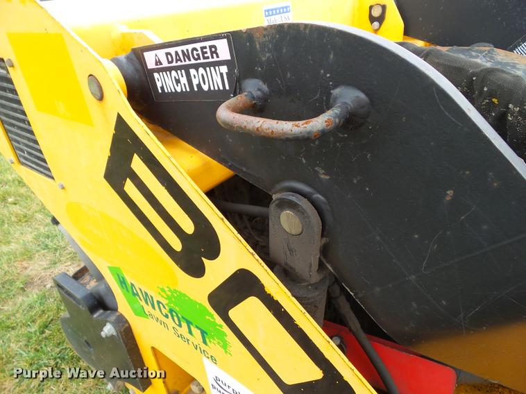 image for item L5528 2006 Boxer TL427 compact utility loader