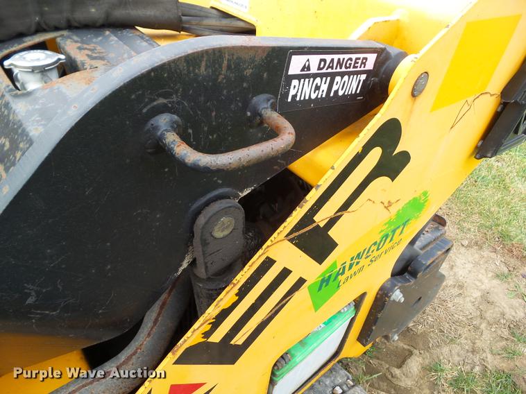 image for item L5528 2006 Boxer TL427 compact utility loader