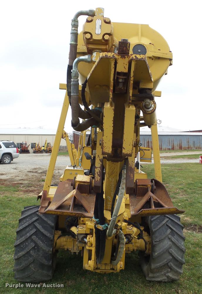 image for item L5529 1992 Vermeer V8050 cable plow