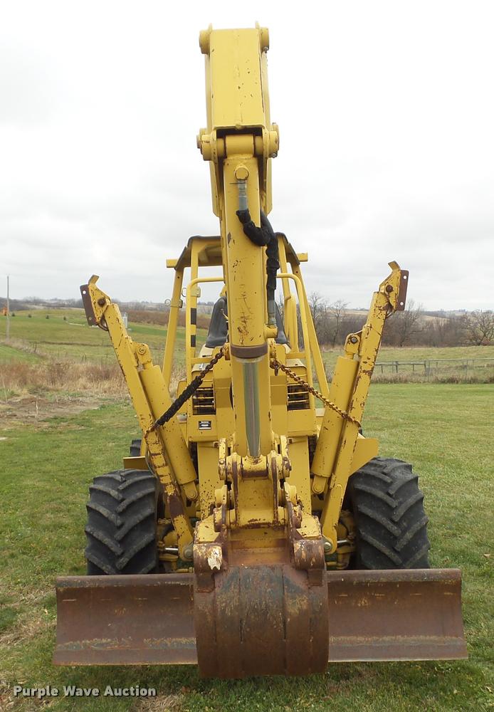 image for item L5529 1992 Vermeer V8050 cable plow