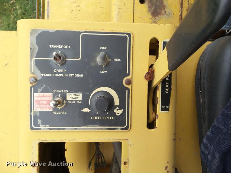 image for item L5529 1992 Vermeer V8050 cable plow