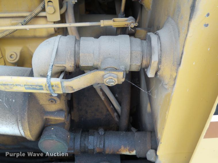 image for item L5529 1992 Vermeer V8050 cable plow