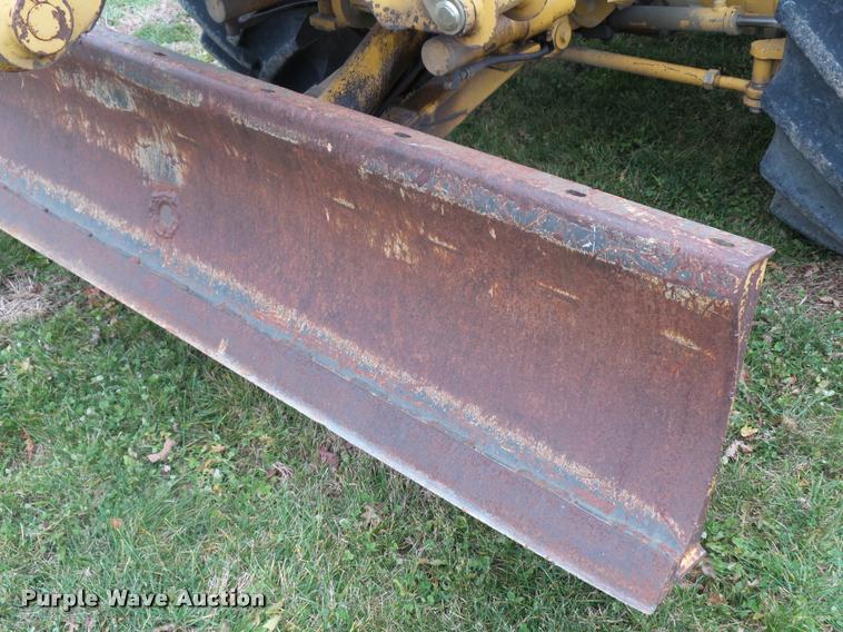 image for item L5529 1992 Vermeer V8050 cable plow