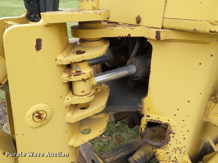 image for item L5529 1992 Vermeer V8050 cable plow