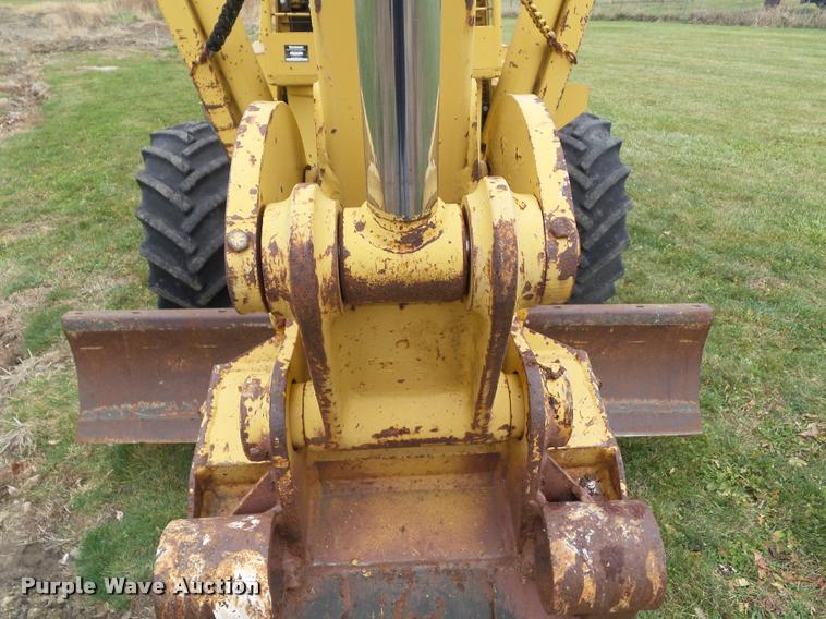 image for item L5529 1992 Vermeer V8050 cable plow